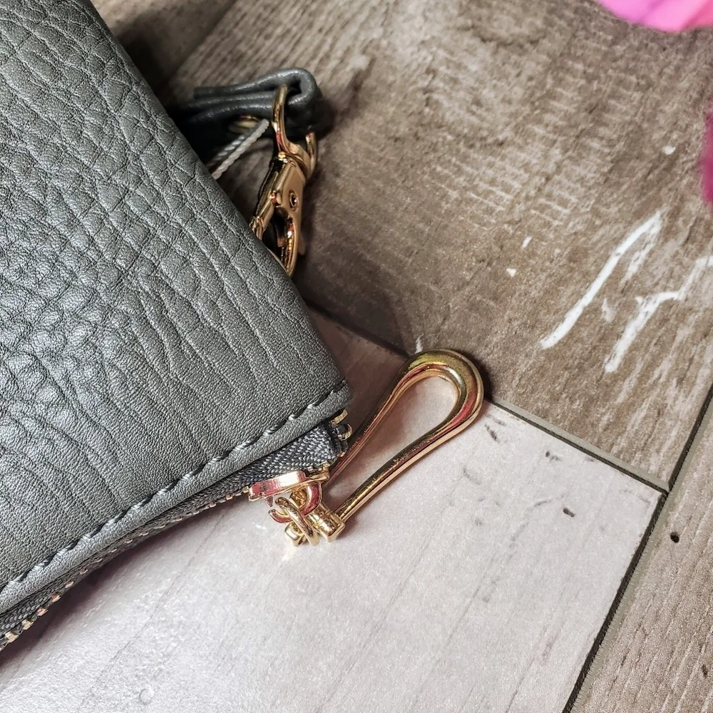 NWT Empire Gray Vegan Leather Women's Wristlet Wallet Small Bag